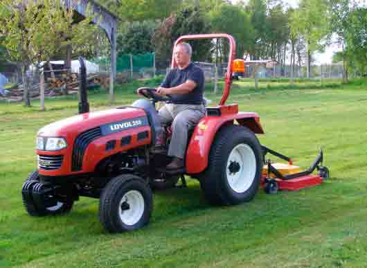 雷沃拖拉机走俏美国