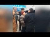 河南城管围殴七旬老夫妻 领导回应：老人先动手【猪头传媒】